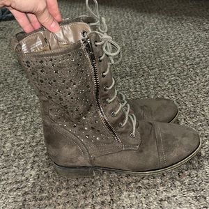 Charming Charlie Boots size 8
